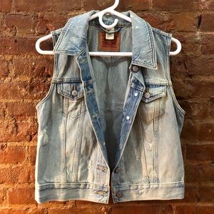 💥 Levi’s Denim Vest 💥